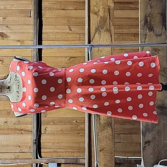 Dresses & Skirts - Dress